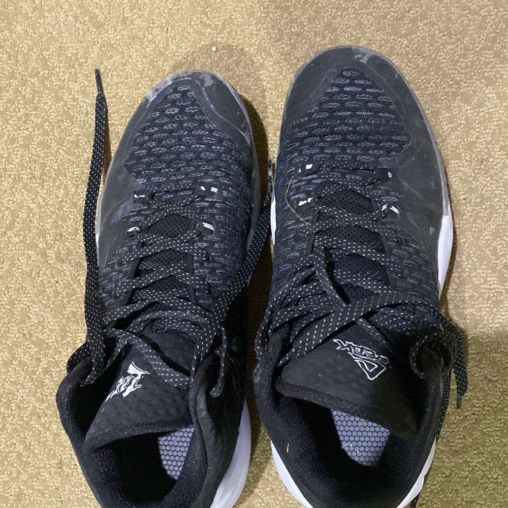 Reebok Peak basketball shoes